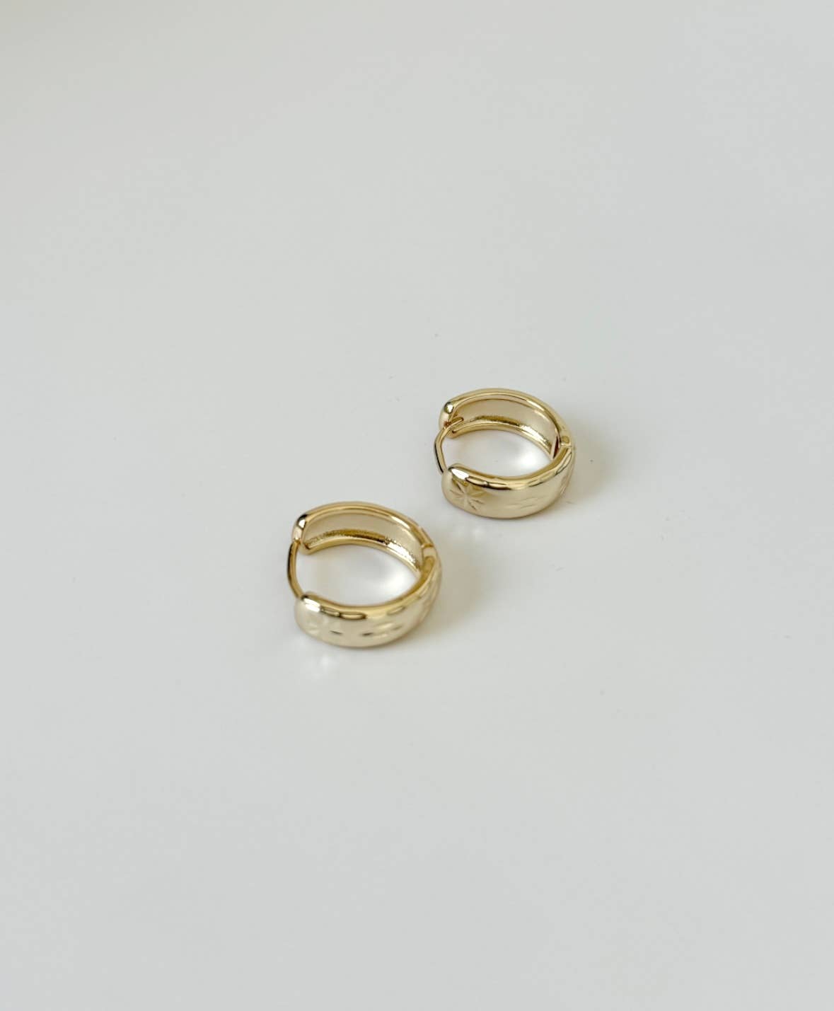 Avery Hoops